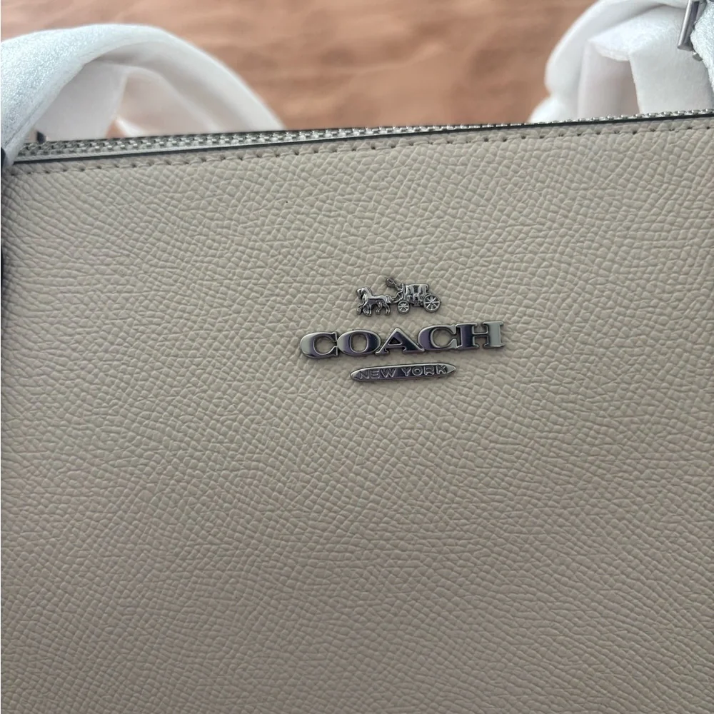 NWT Coach Chalk Pebbled Leather Tote - Picture 4 of 5